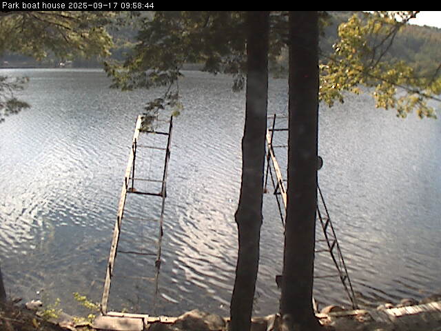 public_parkboathouse_25-09-17_09-58-44-86.jpg